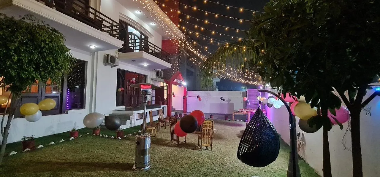 Nook Inn & Suites - Mg Road Metro Gurgaon